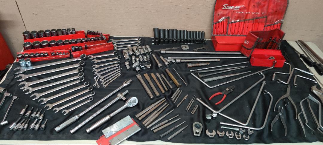 06.SnapOn Table.jpg