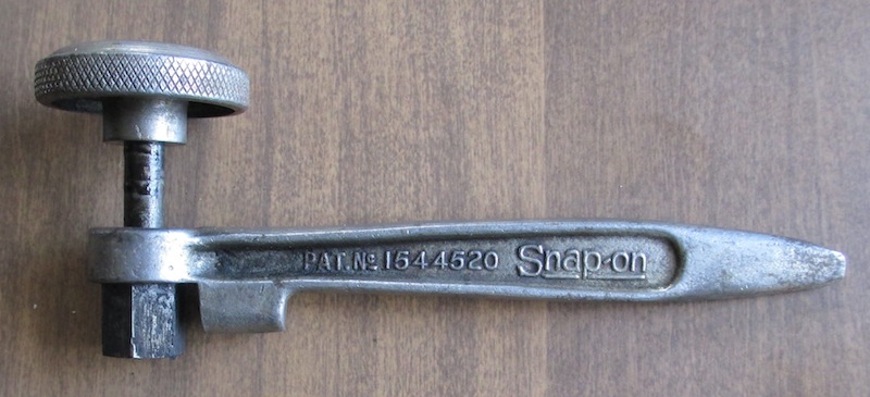 Early Valve Adjusting Tool