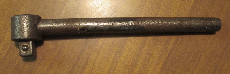 tight head, no sign of a knurled handle that might have been there